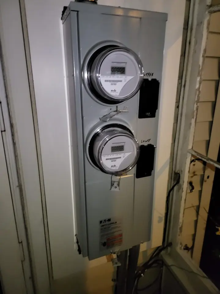 Meter socket and mast replacements, photo 2
