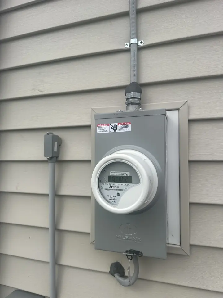 Meter socket and mast replacements, photo 5